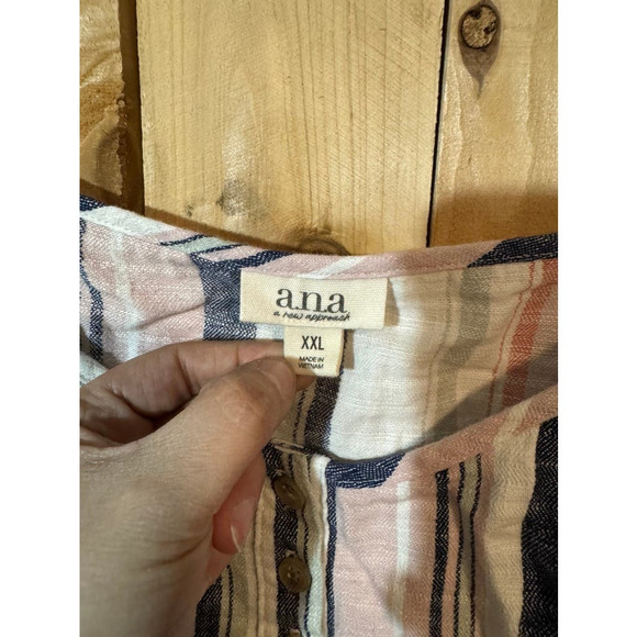 Cropped Shirt - Picture 3 of 5